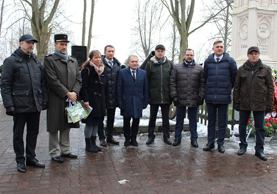 Mikhail Cherenkov, Head of the Kaliningrad branch of the society “Double-headed eagle”, Laurent Dekav, German consul in the Kaliningrad region Dagmar-Maria Hillebrand, Coordinator of the federal project “City Environment” in the Kaliningrad region Oleg Bykov, Andrei Gorokhov, Deputy Plenipotentiary of the President of Russia in the North Western Federal District Roman Balashov, Acting Vladimir Bespalov, Minister for Municipal Development and Domestic Policy of the Kaliningrad Region; Andrei Yermak, Minister of Culture and Tourism of the Regional Government; Pavel Kretov, Deputy Chairman of the Kaliningrad